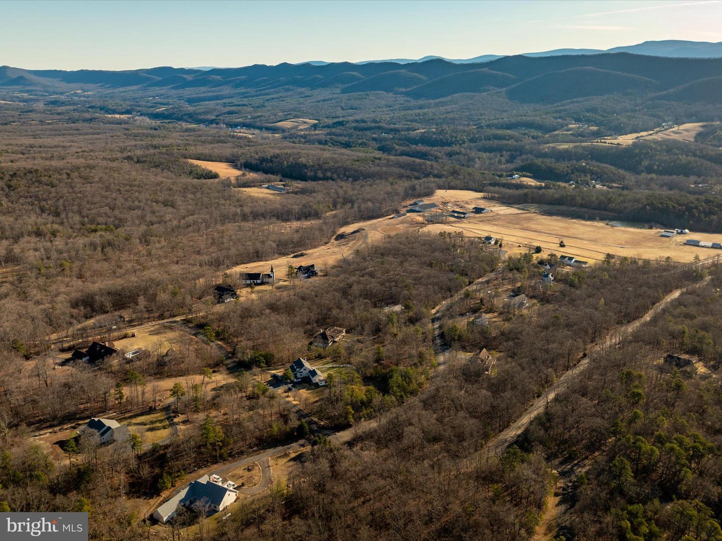 1215 Narrow Path Rd Property Photo 5