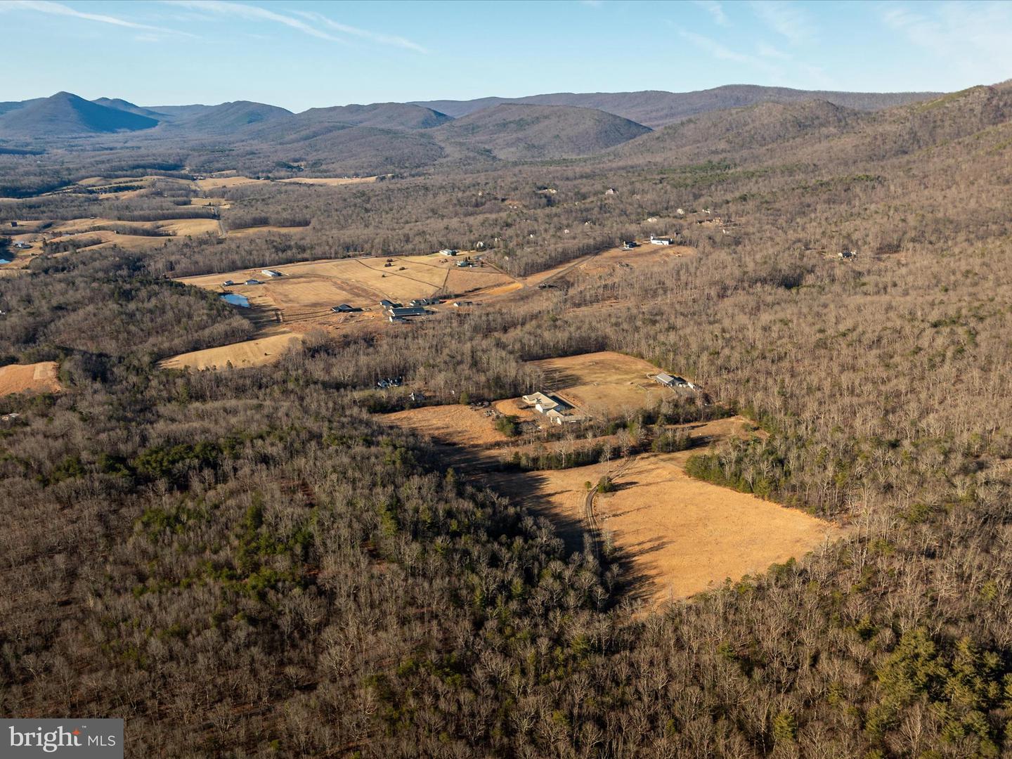 1215 Narrow Path Rd Property Photo 8
