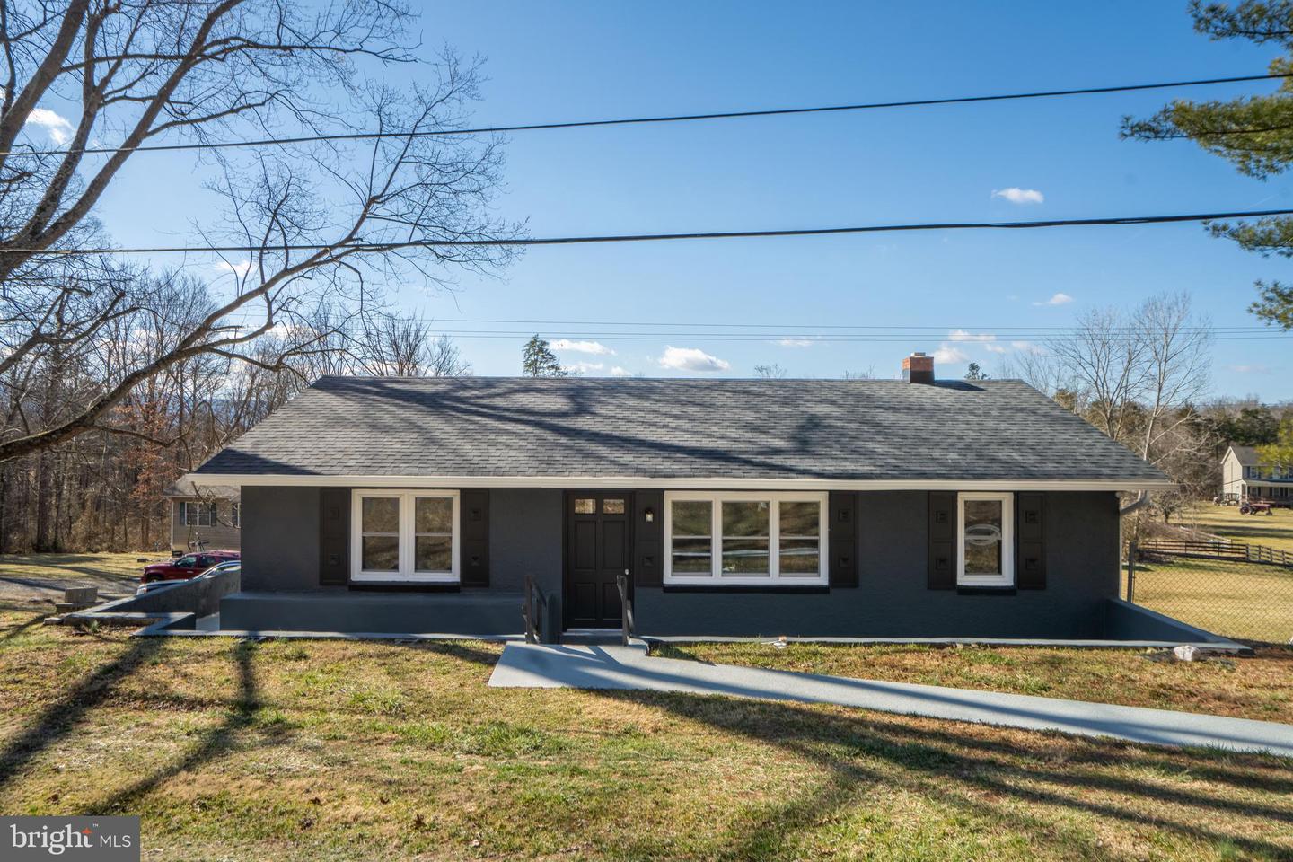 2897 Stoney Creek Rd Property Photo