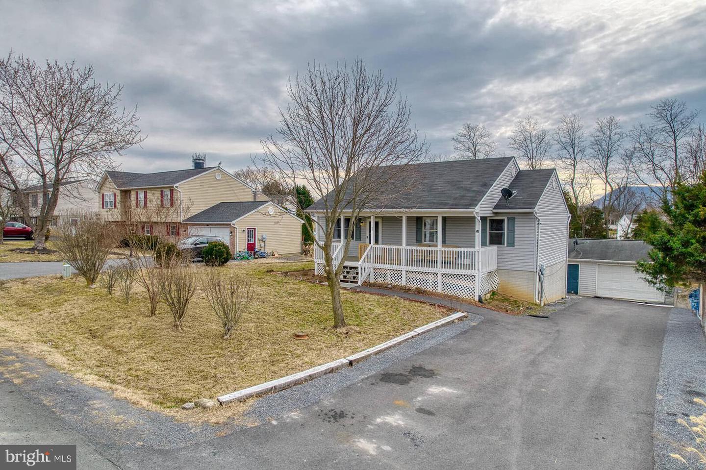 167 Wise Ave Property Photo
