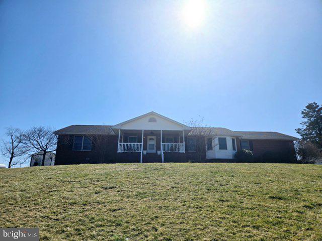8284 Back Rd Property Photo 1