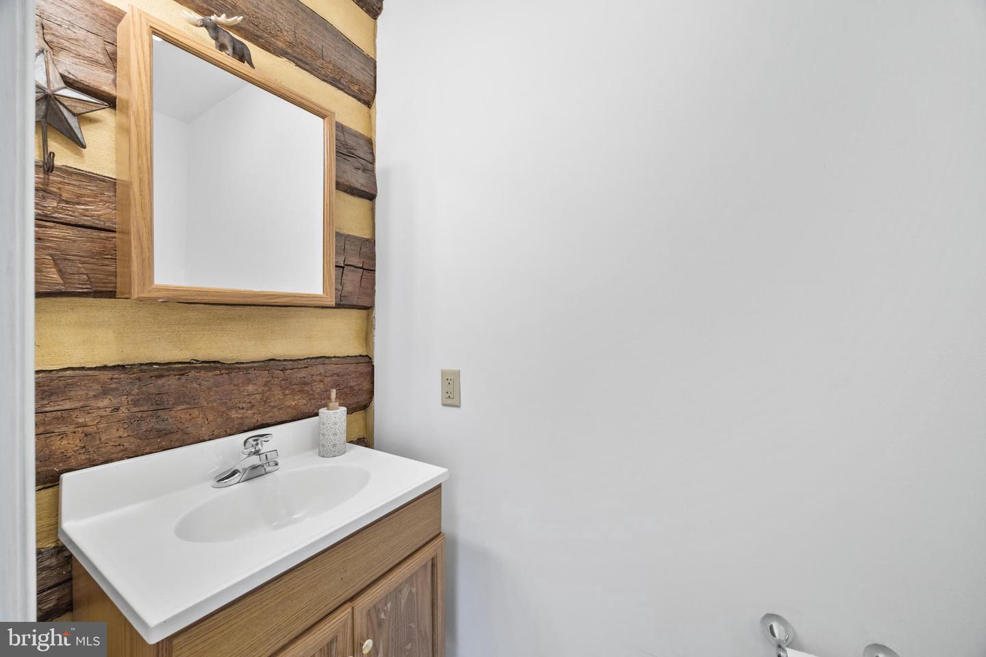 705 Beauregard Property Photo 16