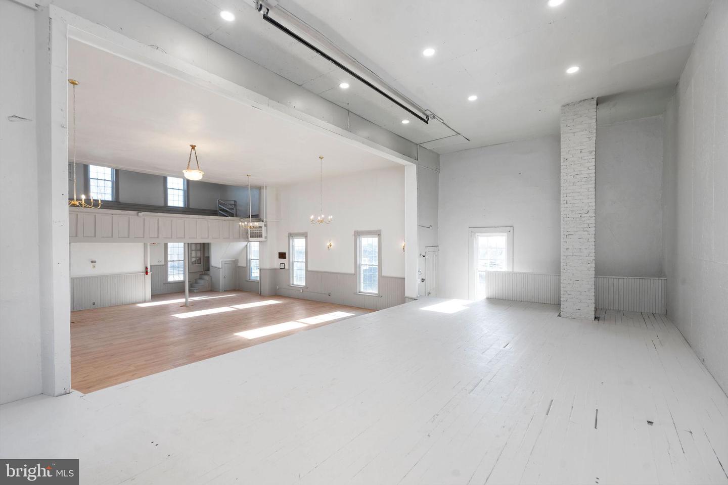 9357 N Congress St Property Photo 39