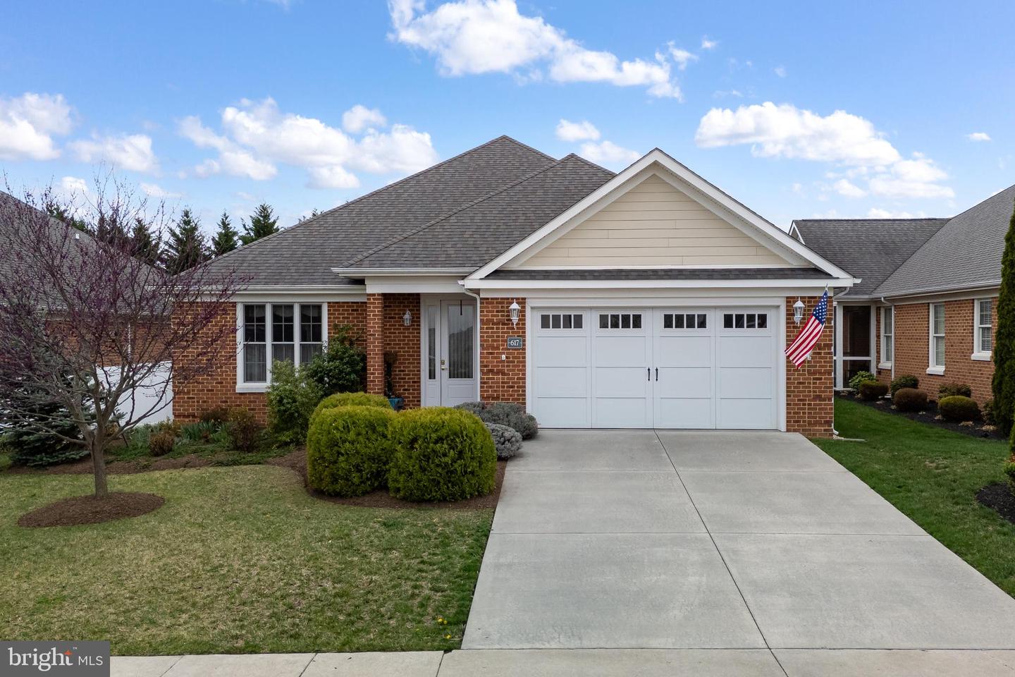 617 Redbud Ln Property Photo 1