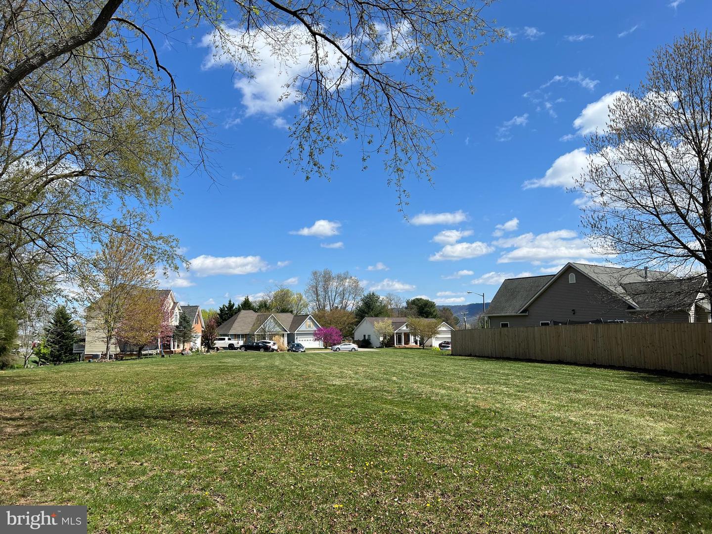 Elise Property Photo 6