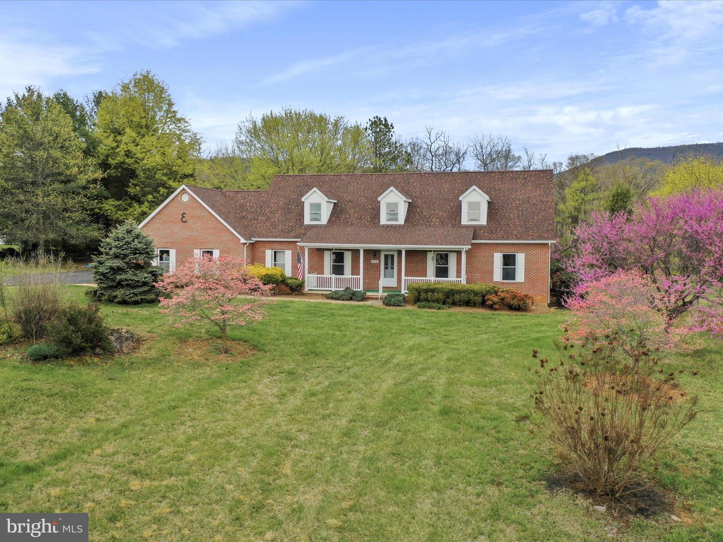 449 Fairview Cir Property Photo 1