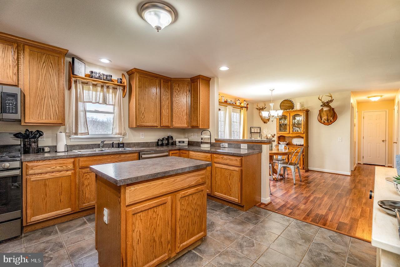 84 Barrick Ln Property Photo 13