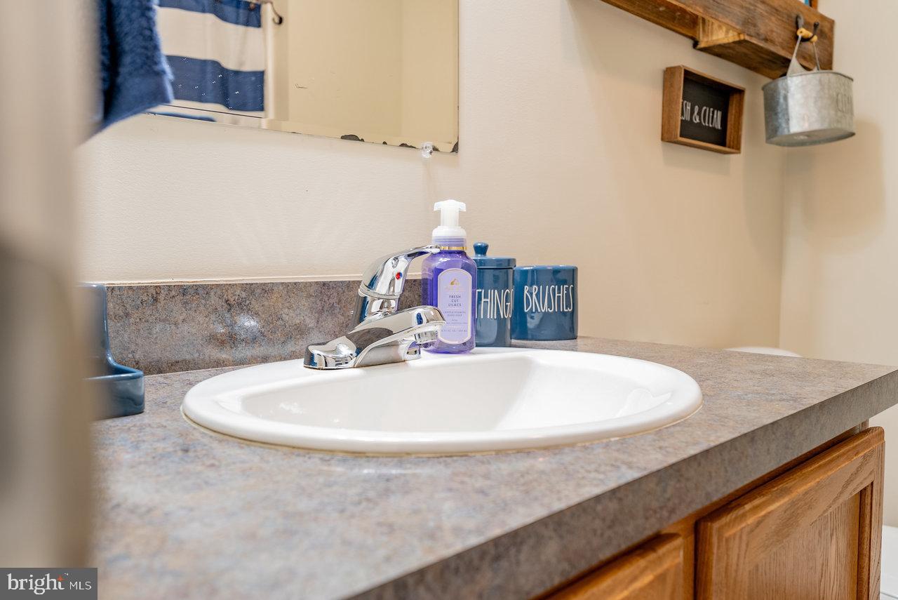 84 Barrick Ln Property Photo 20