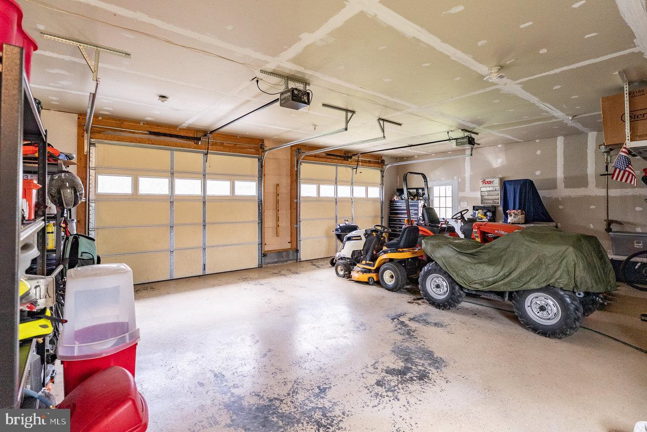 84 Barrick Ln Property Photo 33