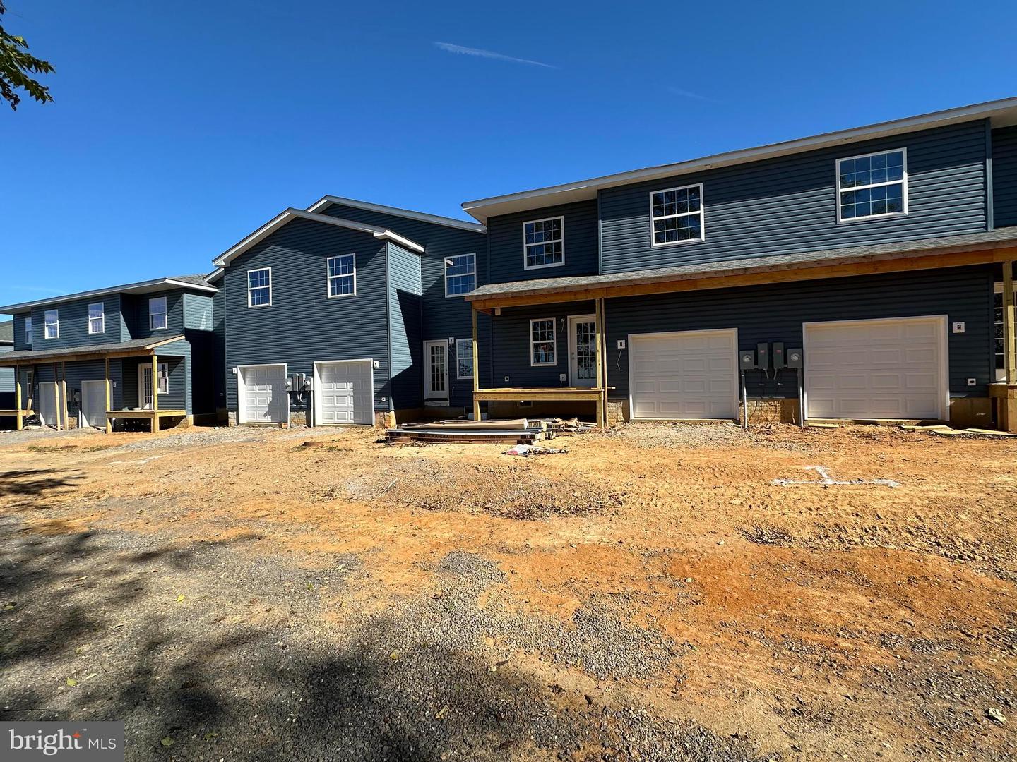 250 Parkside Ct Property Photo 18