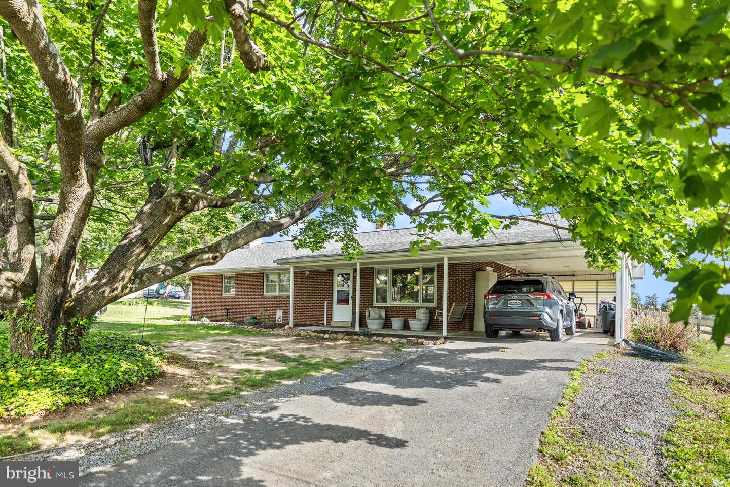 196 Taylortown Rd Property Photo