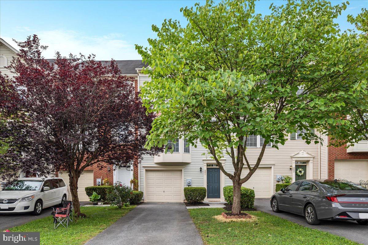 251 Patriots Pl Property Photo 1