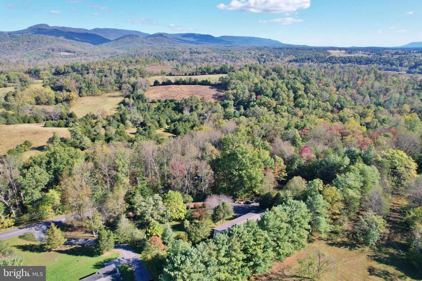 2784 Ridge Hollow Rd Property Photo 3