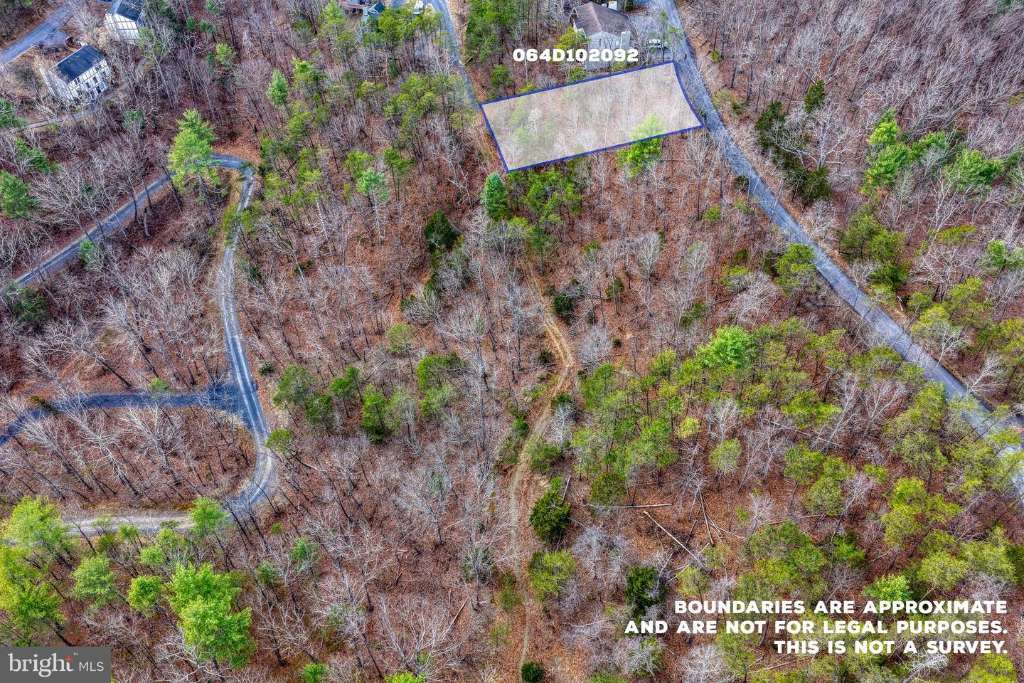 Spitz Ln Property Photo 11