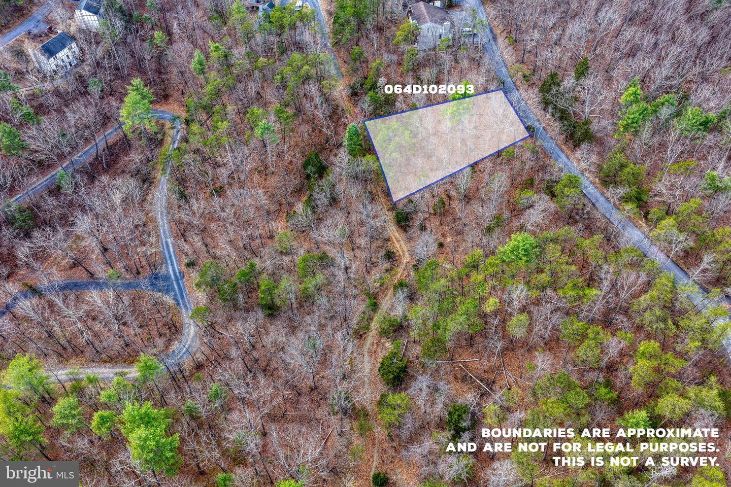 Spitz Ln Property Photo 12