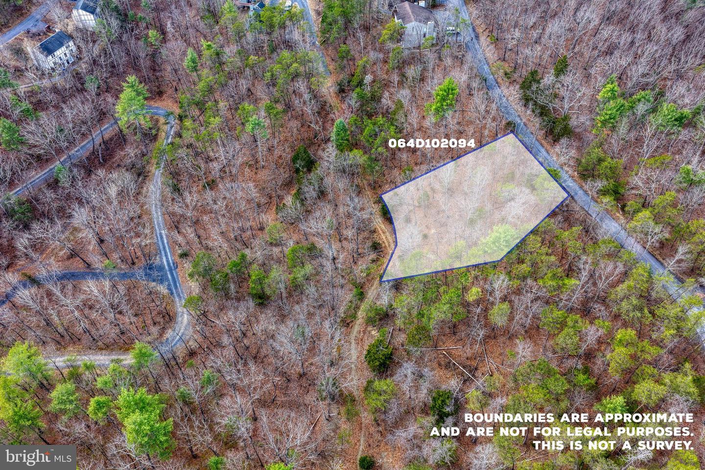 Spitz Ln Property Photo 13