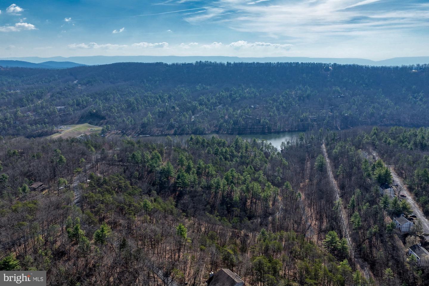 Spitz Ln Property Photo 15