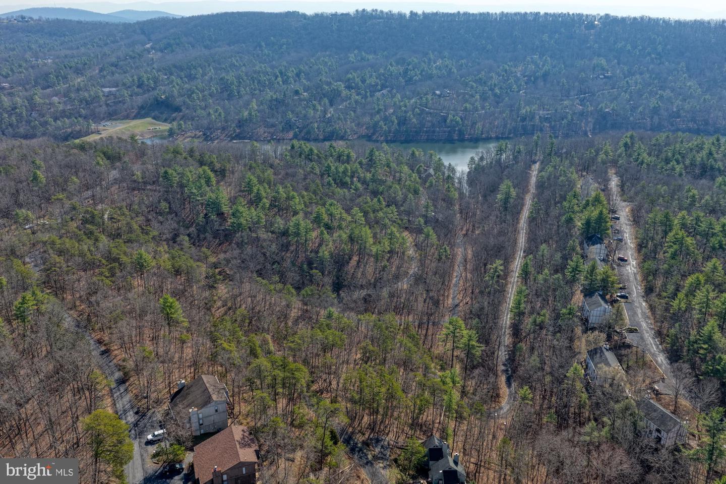 Spitz Ln Property Photo 16