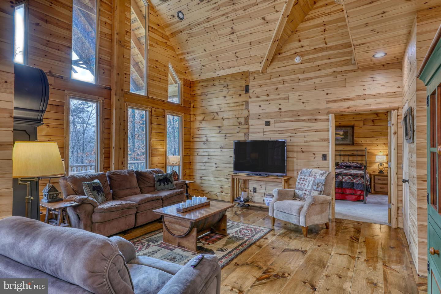 131 Upper Springs Ln Property Photo 6
