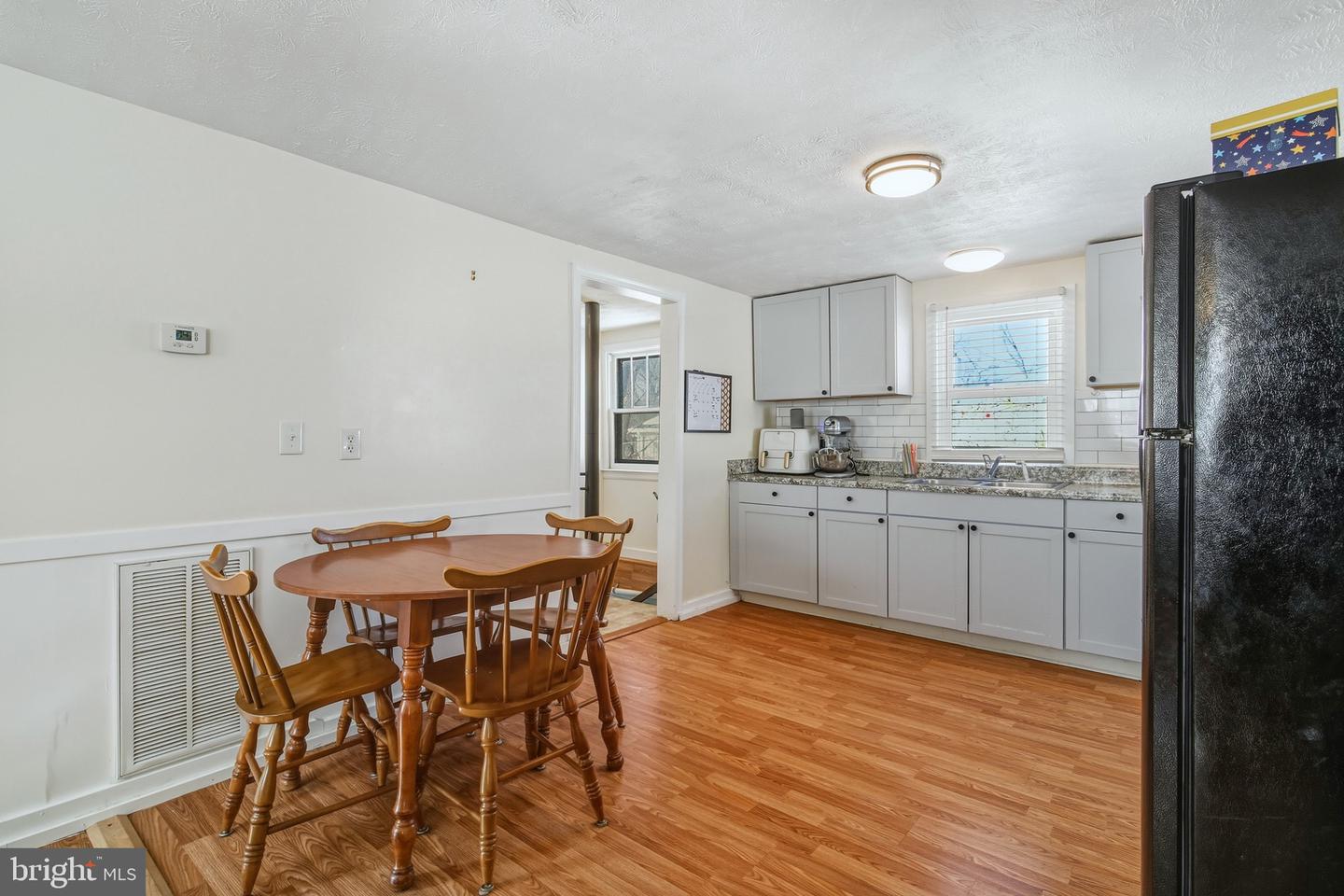 353 Turkey Knob Rd Property Photo 10