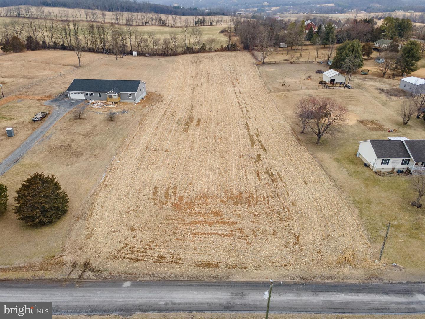 2.51 Acres Jadwyn Property Photo 2