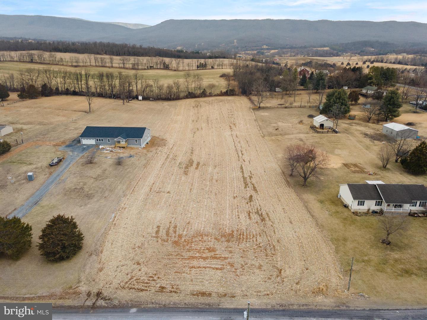 2.51 Acres Jadwyn Property Photo 3