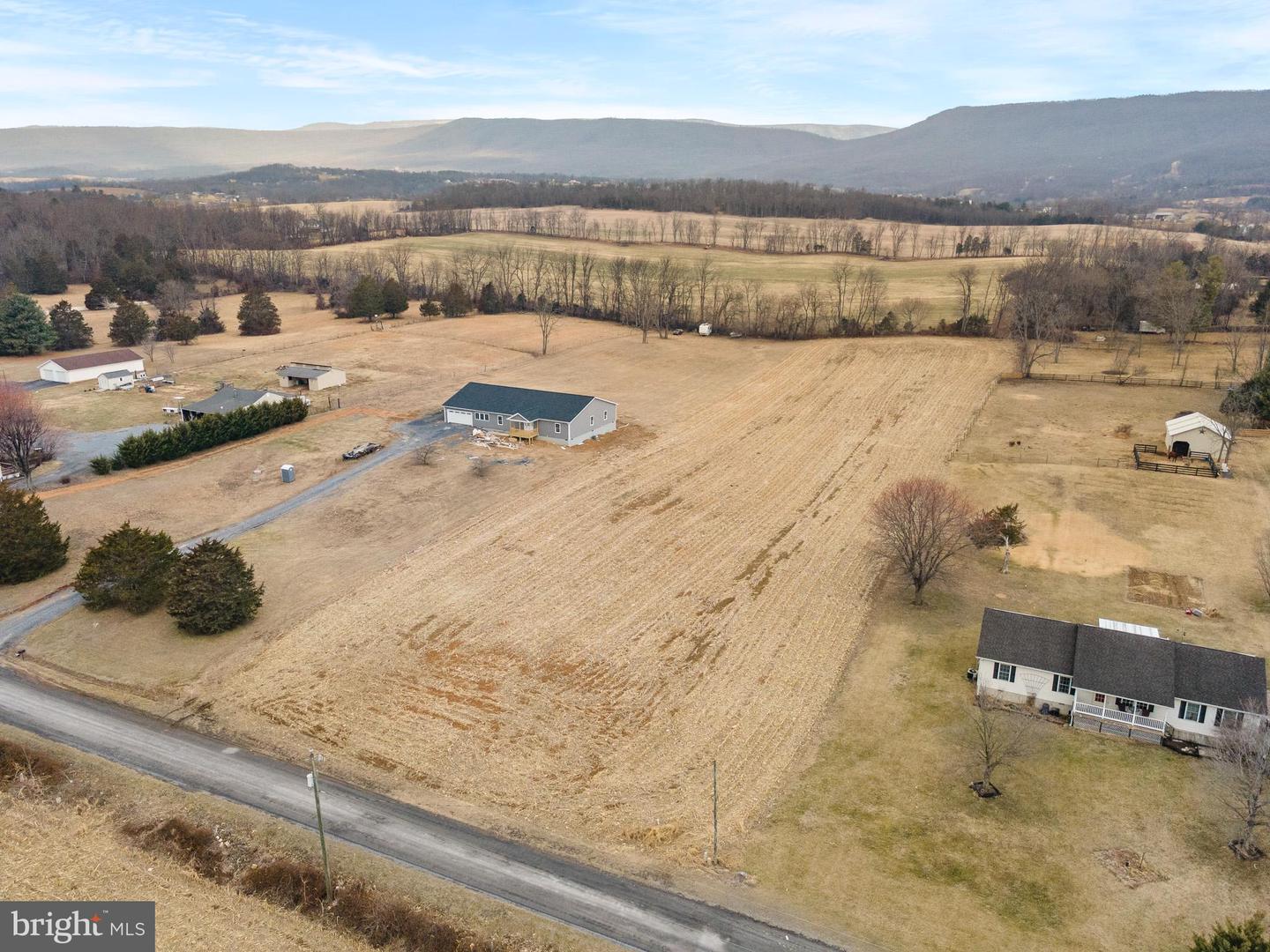 2.51 Acres Jadwyn Property Photo 4