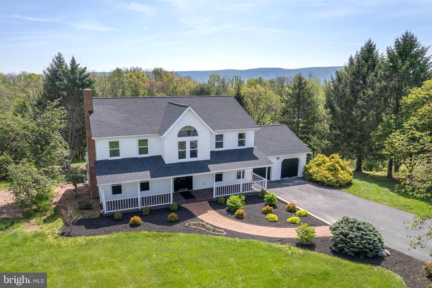 405 Spring Hollow Rd Property Photo 1