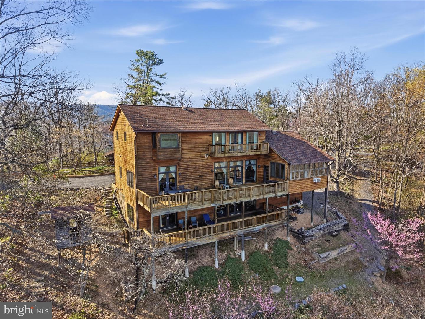 2152 Supinlick Ridge Property Photo 1