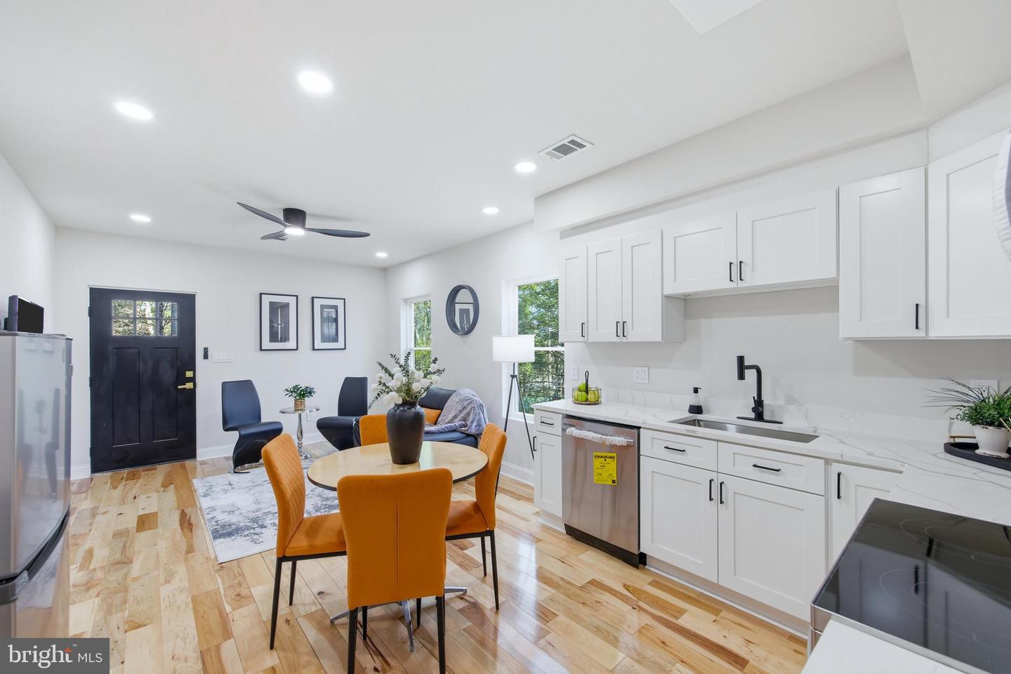 1034 Greenview Property Photo 45