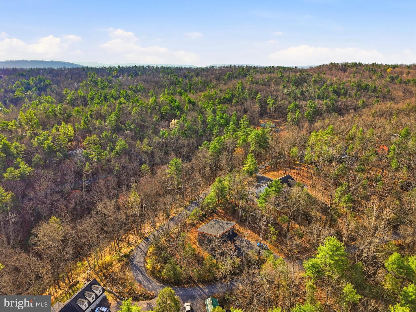 1034 Greenview Property Photo 82