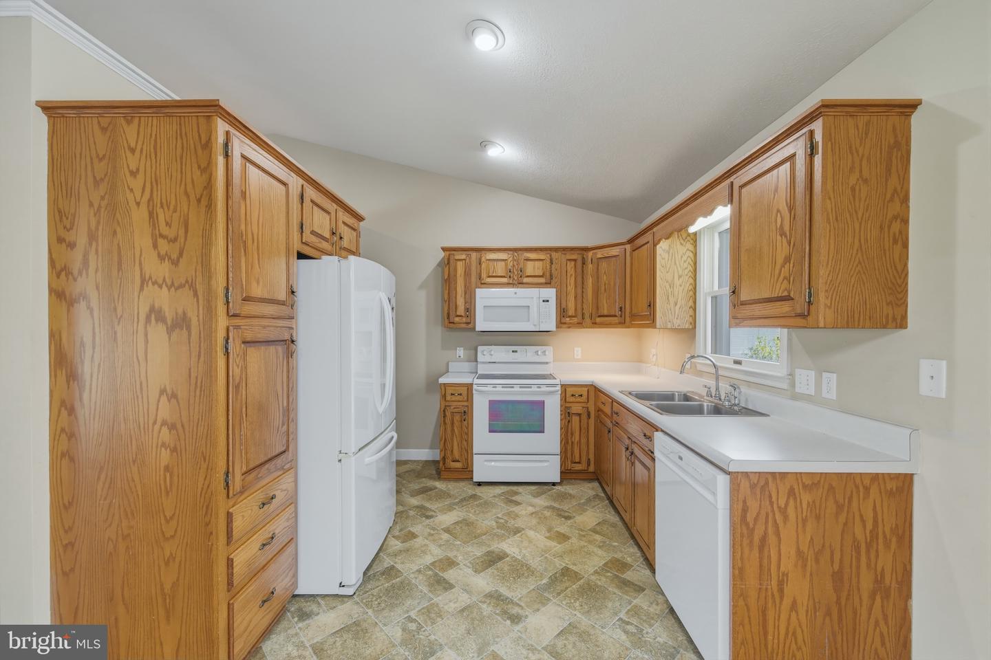 515 Hollingsworth Rd Property Photo 4
