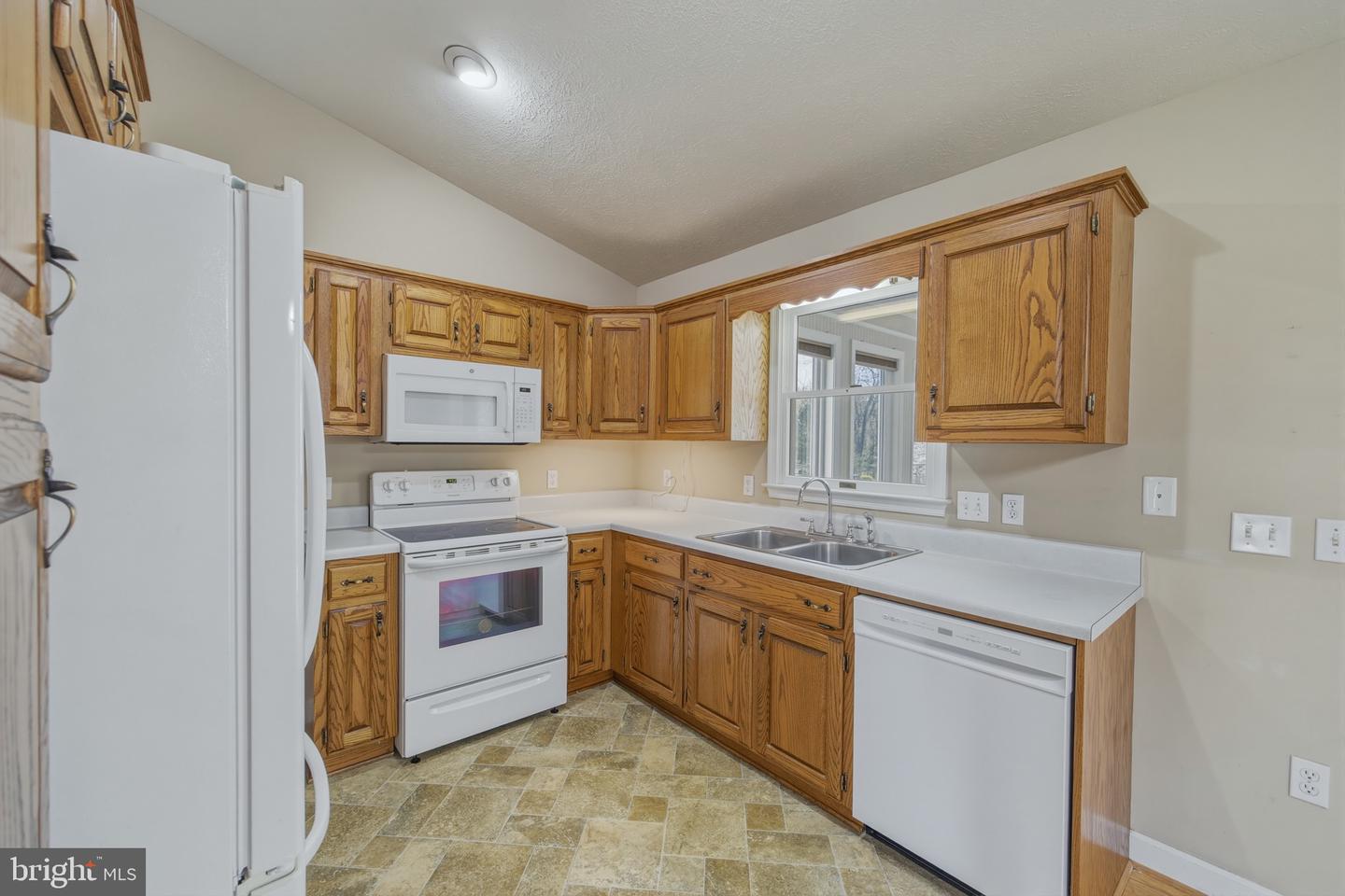 515 Hollingsworth Rd Property Photo 6