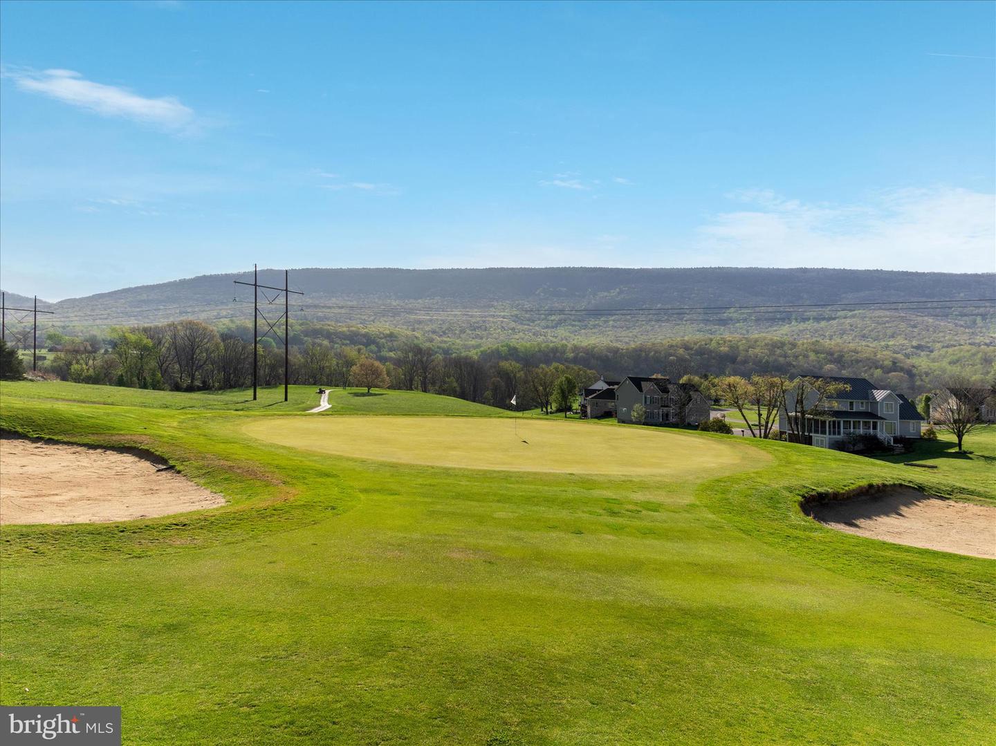 139 Tee Ct Property Photo 5