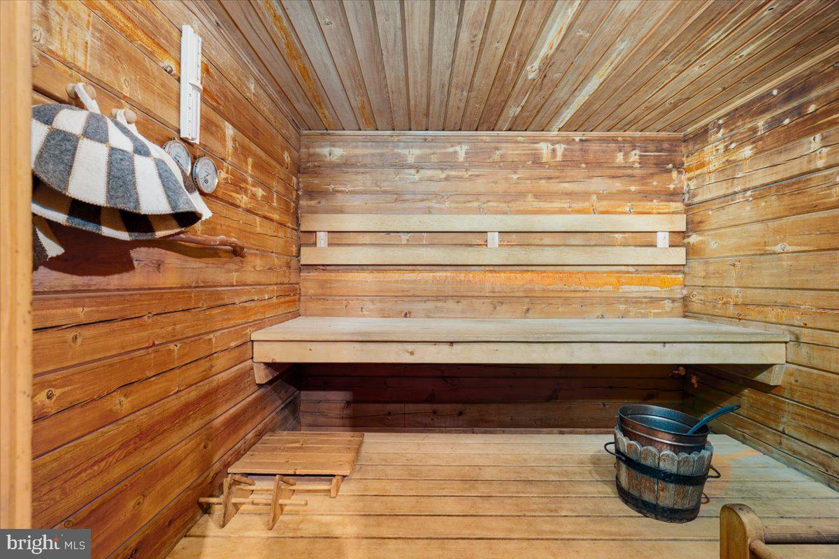 513 Straton Property Photo 24