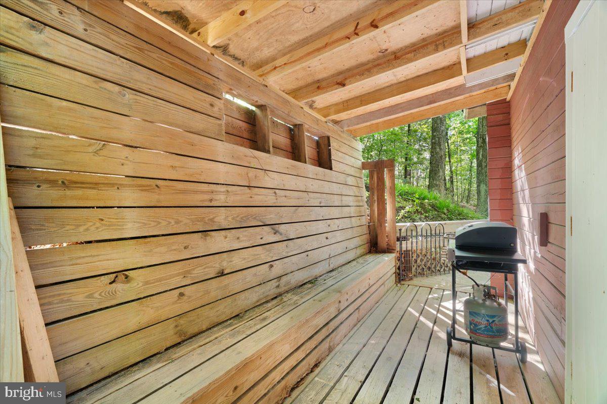 513 Straton Property Photo 25