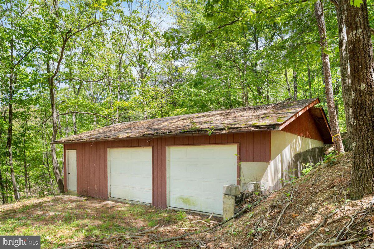 513 Straton Property Photo 29