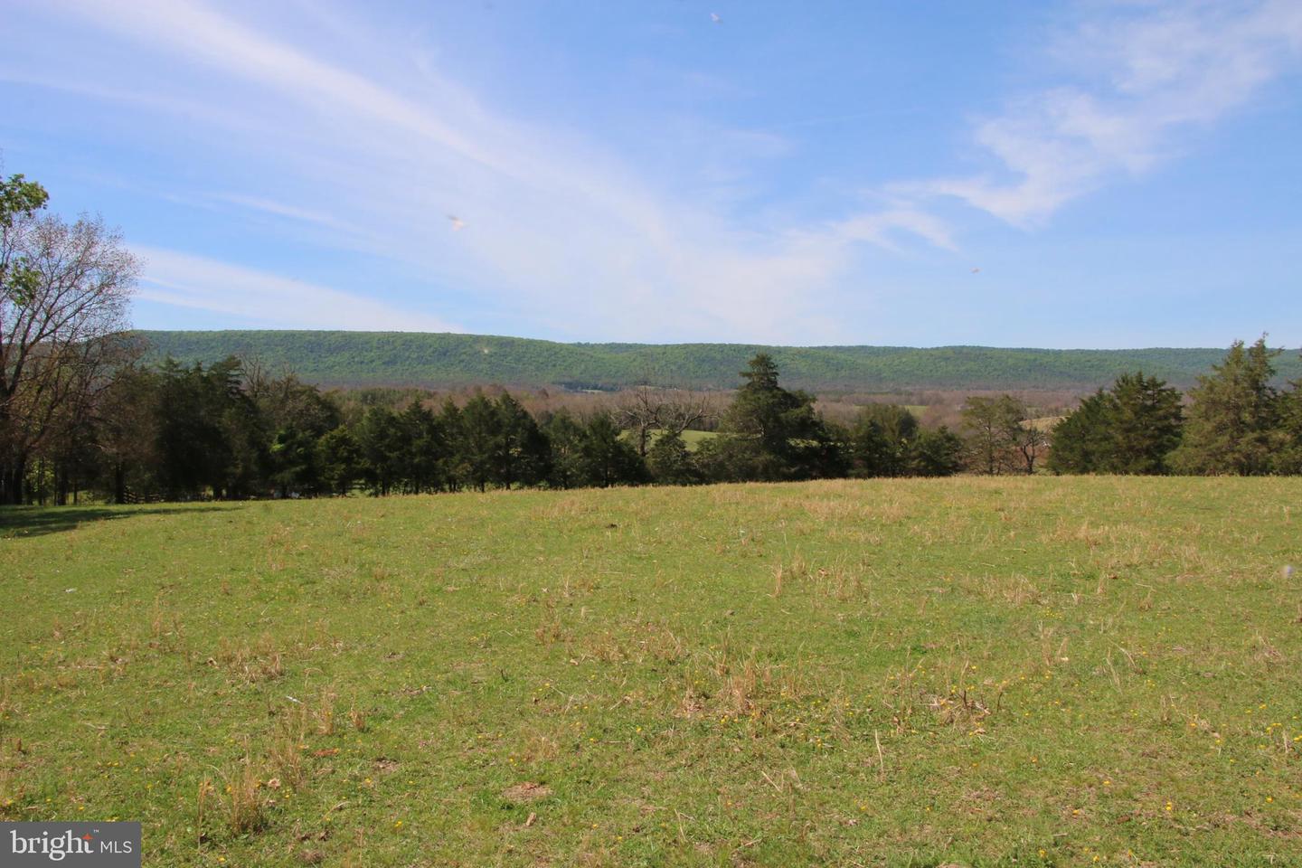 Cold Spring Hollow Ln Property Photo 10