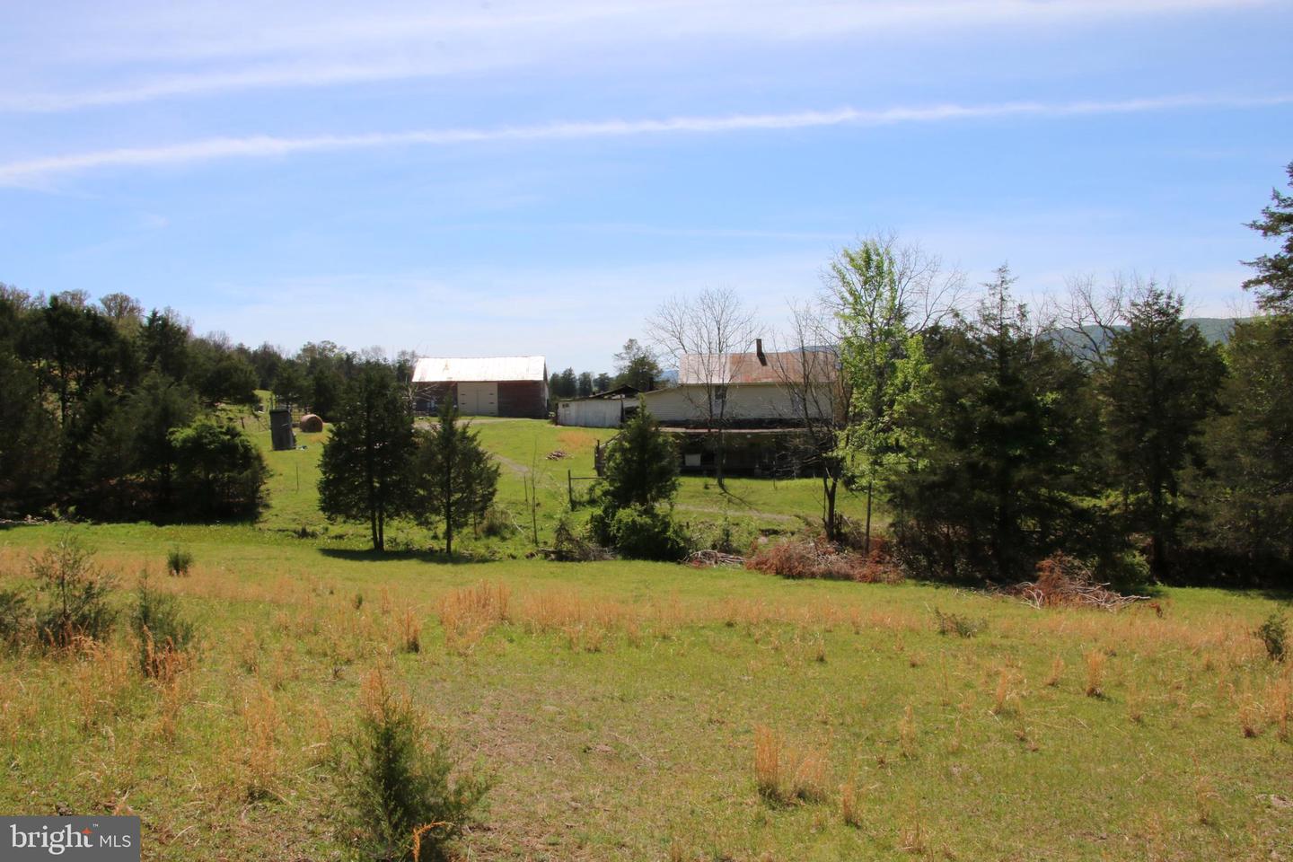 Cold Spring Hollow Ln Property Photo 32