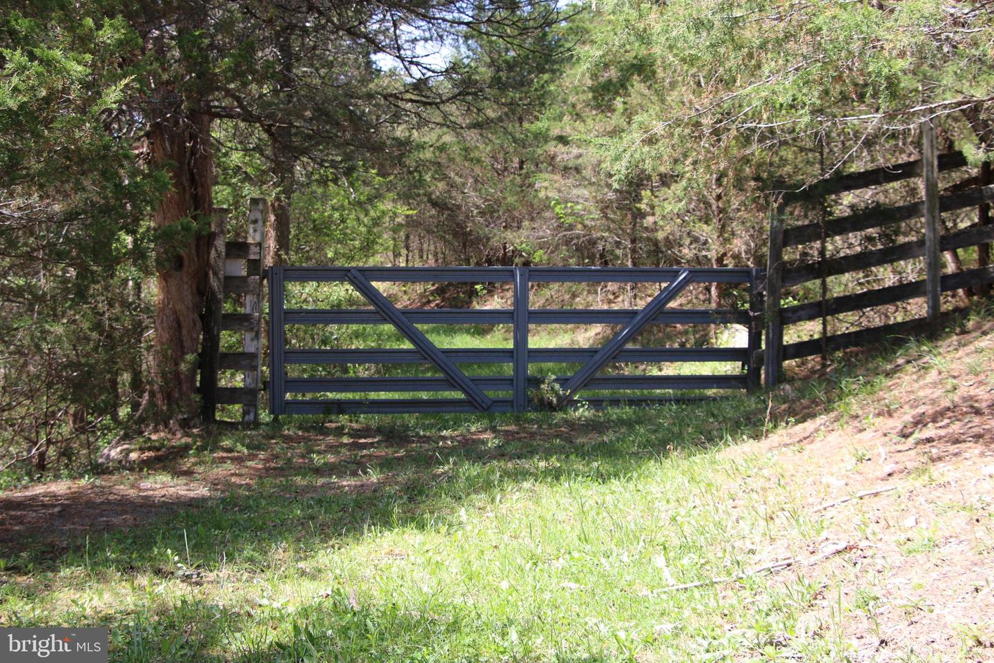 Cold Spring Hollow Ln Property Photo 46