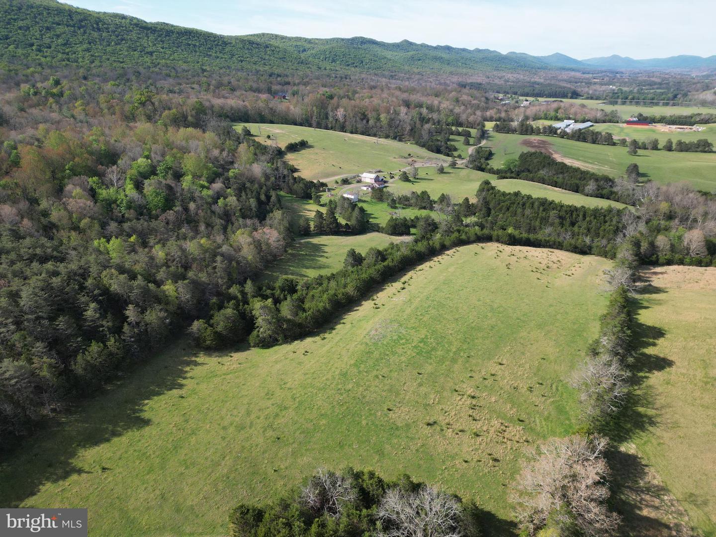 Cold Spring Hollow Ln Property Photo 96