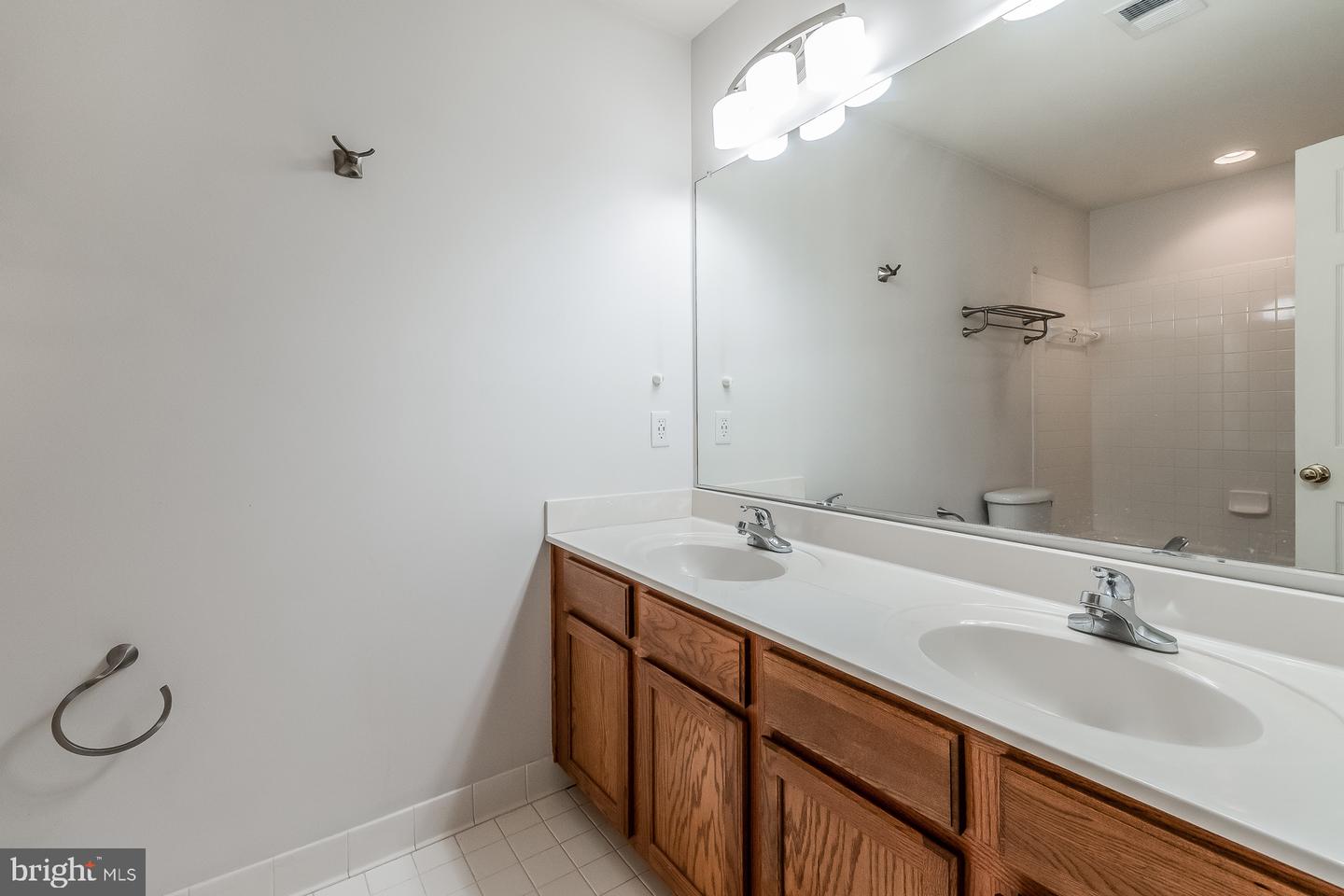 160 Aden Dr Property Photo 39