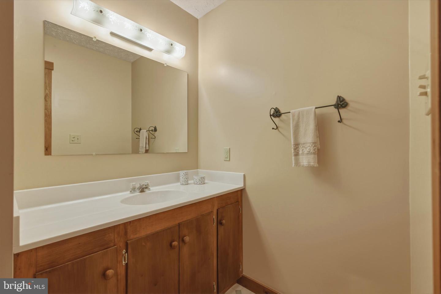 309 Locust Ln Property Photo 25