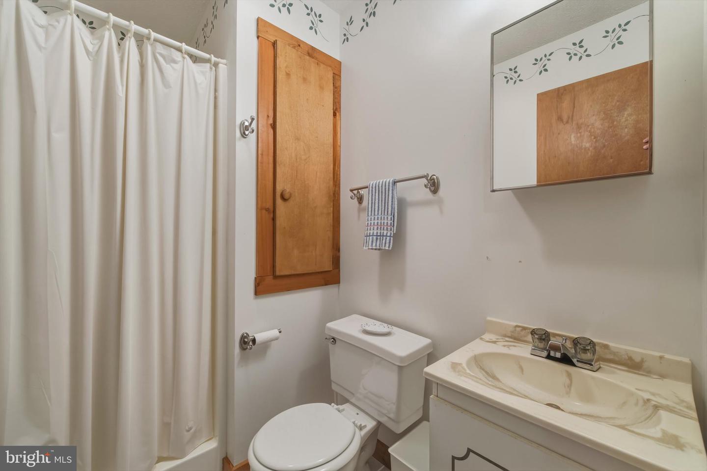 309 Locust Ln Property Photo 39