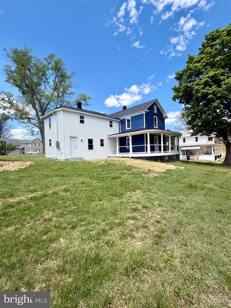 619 Branch St Property Photo 6