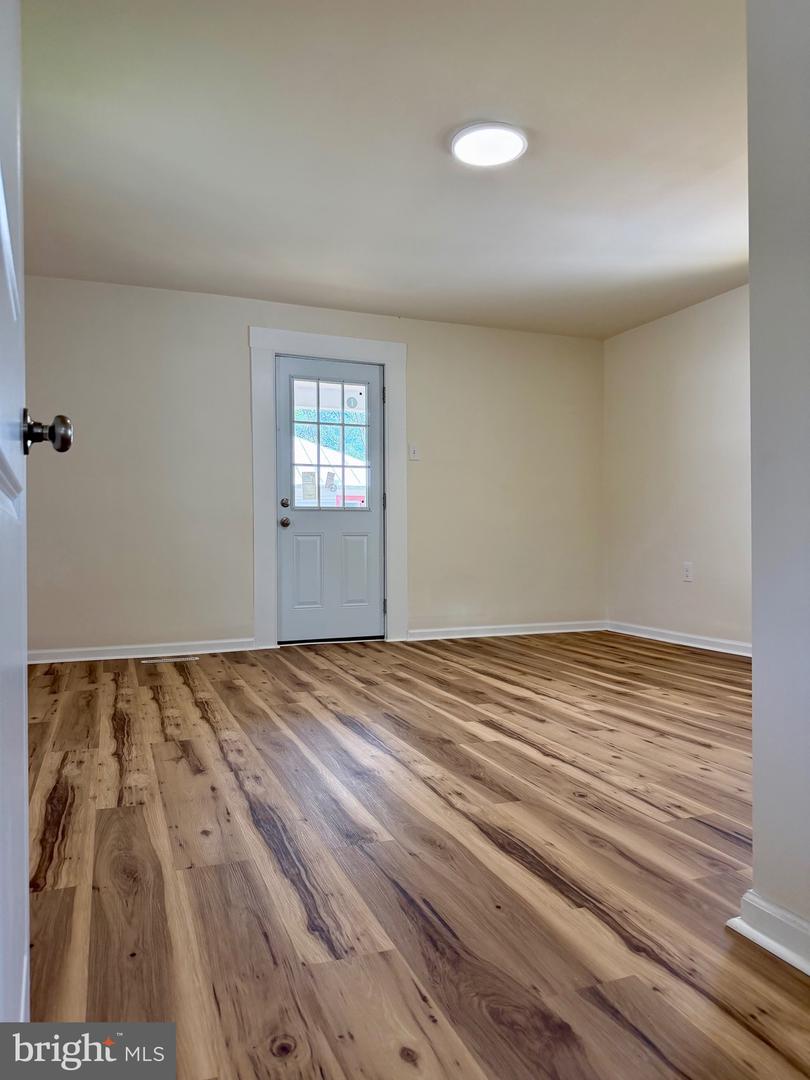 619 Branch St Property Photo 14