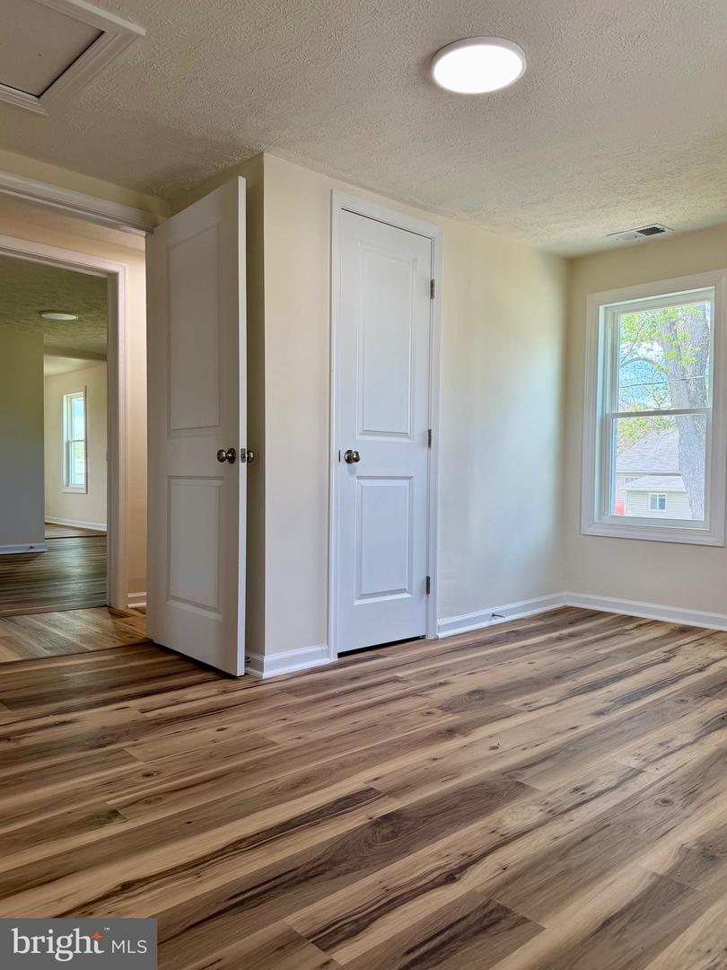 619 Branch St Property Photo 32