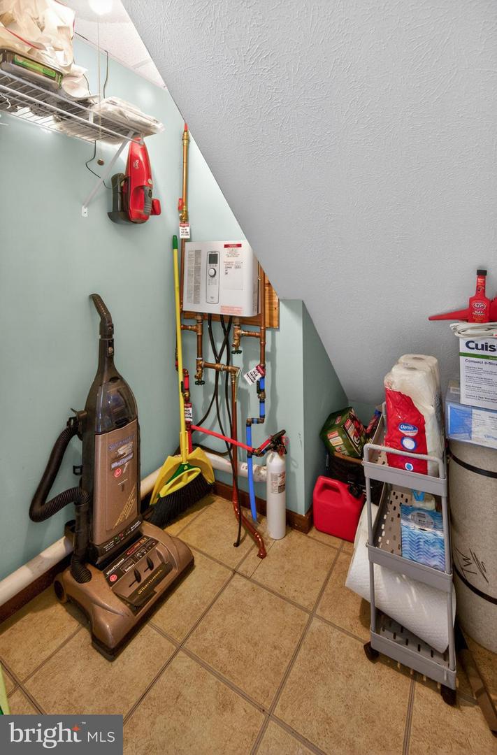 393 Palmer Property Photo 19