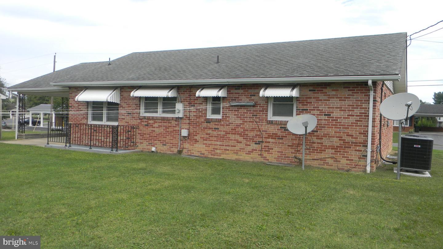 129 Apple Ave Property Photo 3