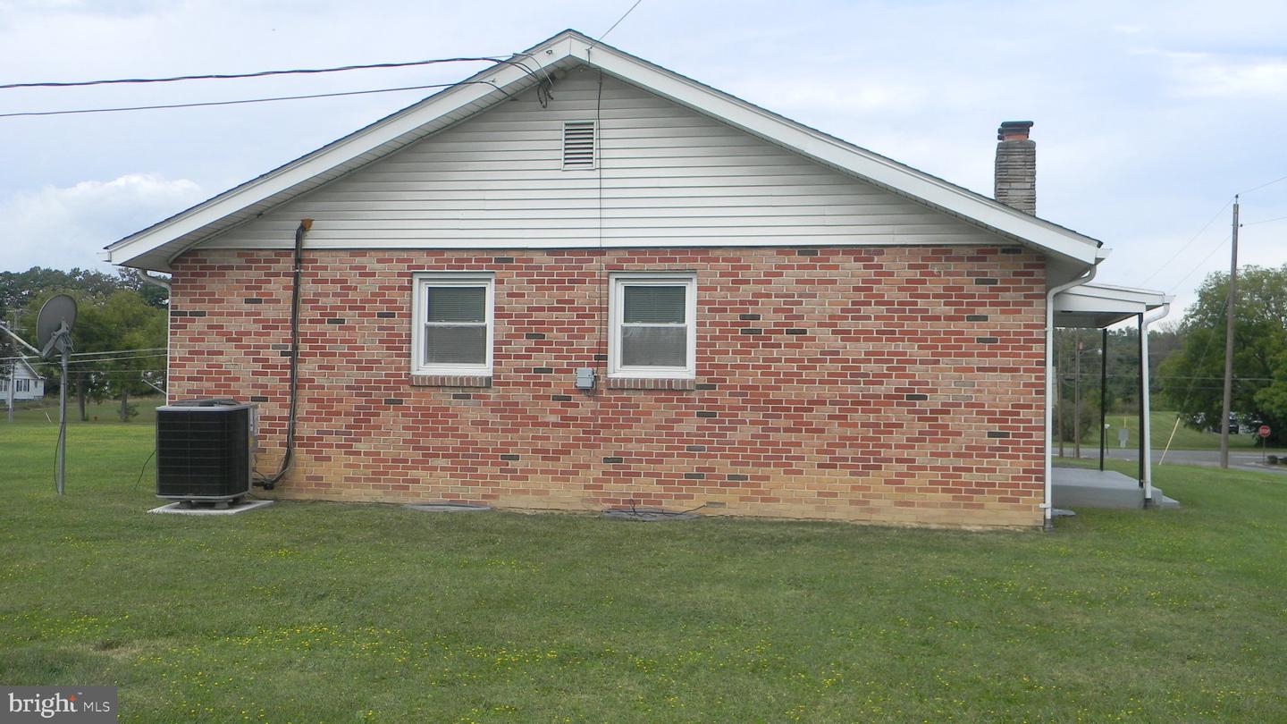 129 Apple Ave Property Photo 4